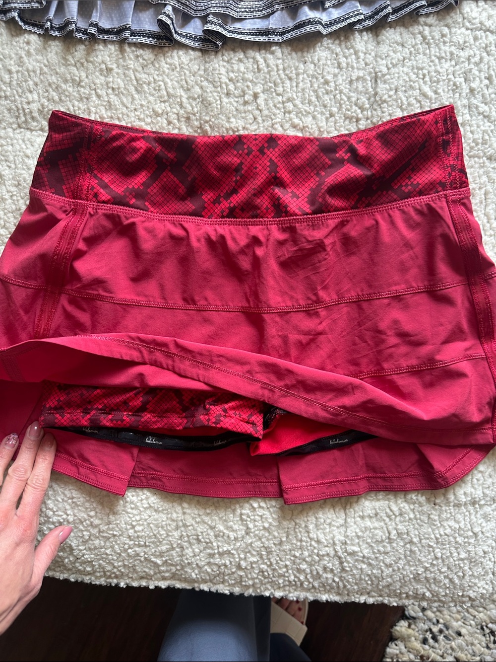 lululemon athletica Red/Pink Printed Waistband Athletic Skirt